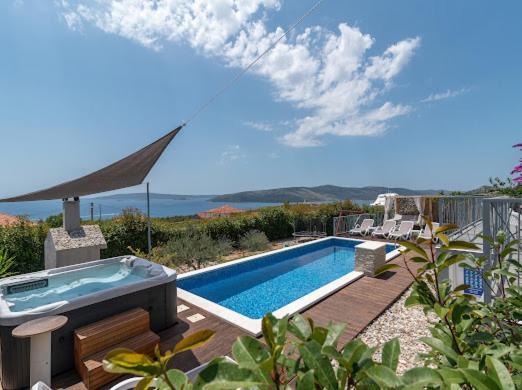 Villa Hedonist Seget Vranjica Exterior photo