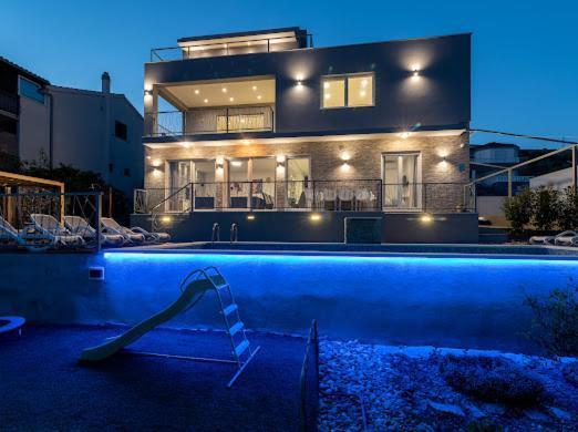 Villa Hedonist Seget Vranjica Exterior photo