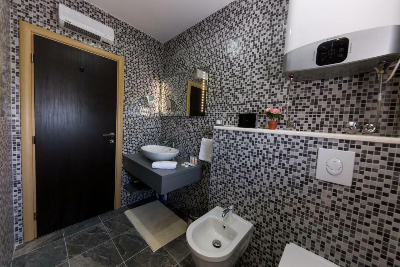 Villa Hedonist Seget Vranjica Exterior photo